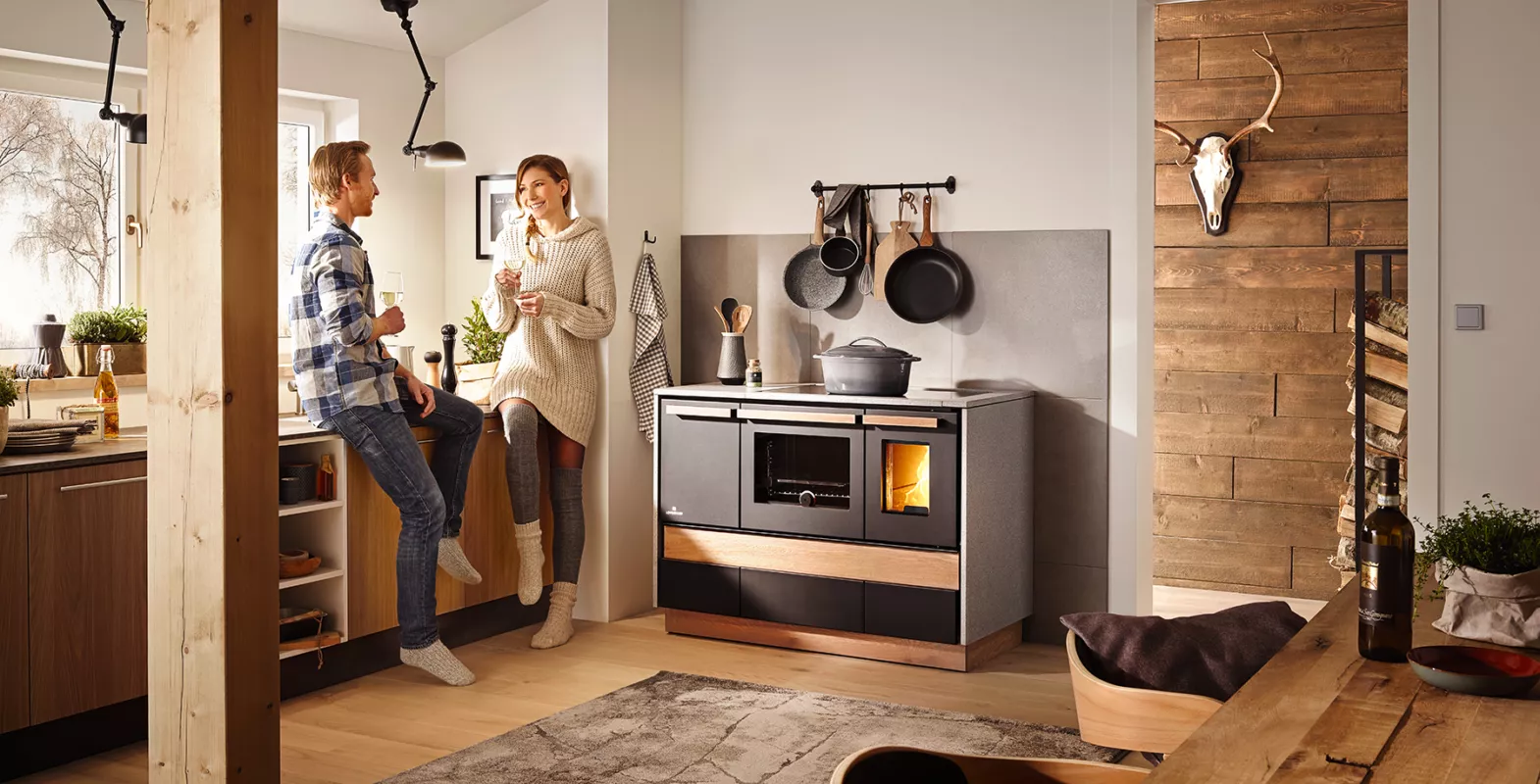 Holz- oder Kombiherd in Küche